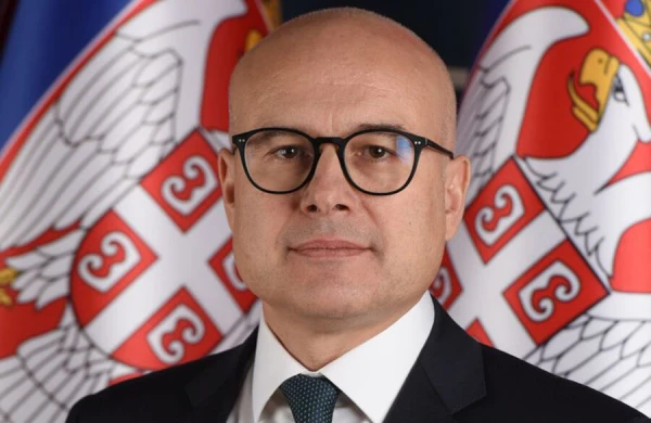 Serbiya ordusu  Kosovoya girir