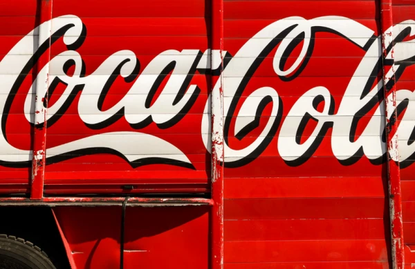 Coca-Cola ukraynalı uşaqların satışı ilə məşğul olub