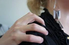 Qızı intim əlaqəyə məcbur edən məşhur müğənni məhkəməyə verildi