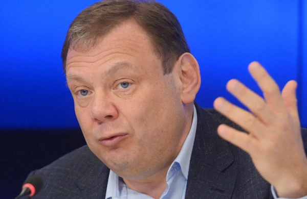 İş adamı Fridman Moskvaya qayıdıb