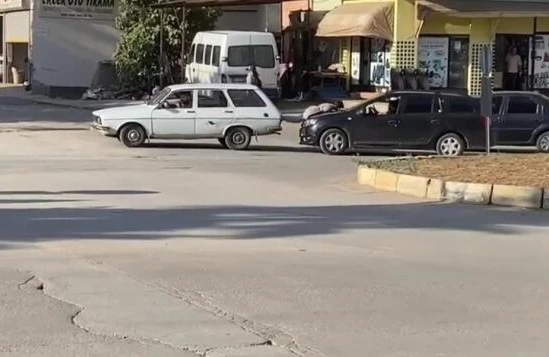 Maşını çəkməyə kəndir tapmadılar, görün nə etdilər - VİDEO