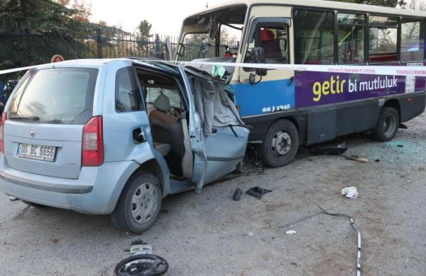 Türkiyədə ağır qəza : 1 nəfər ölüb, 14 nəfər yaralanıb
