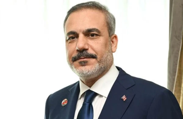 Hakan Fidan İngiltərənin xarici işlər naziri ilə görüşüb