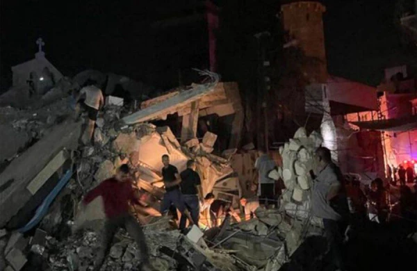 İsrail Fələstini Qəzza zolağındakı Əl-Qüds xəstəxanasından insanları təxliyə etməyə çağırıb