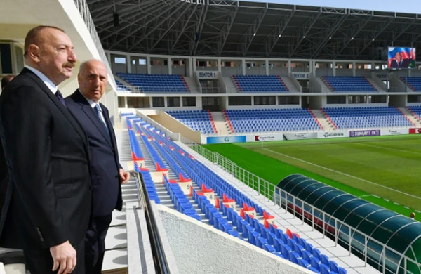 Prezident Sumqayıt şəhər stadionunda - Foto