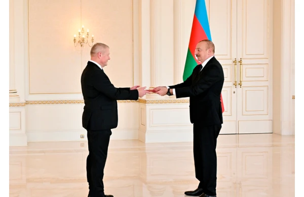 İlham Əliyev Latviya səfirinin etimadnaməsini qəbul edib - FOTO