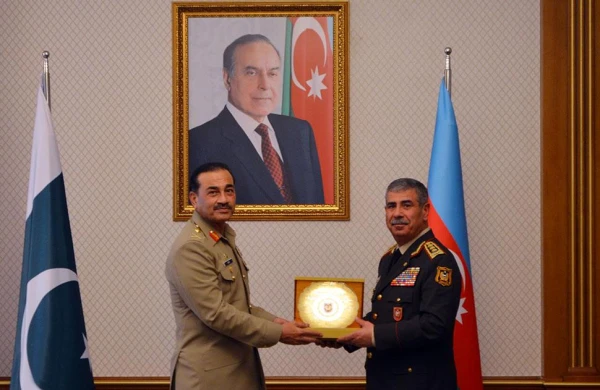 Azərbaycan ilə Pakistan arasında hərbi əməkdaşlıq məsələləri müzakirə edilib