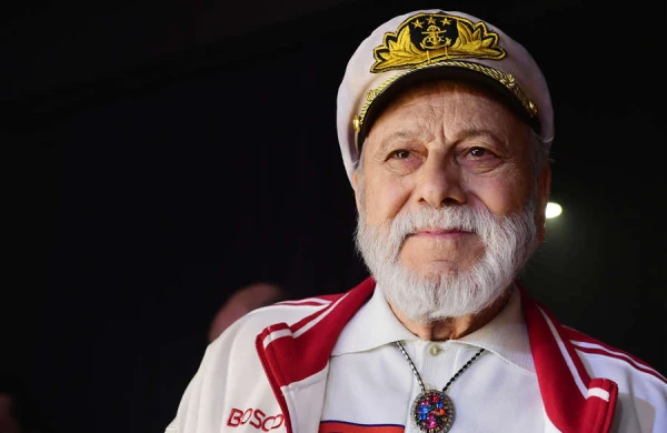 Bedros Kirkorov xəstəxanadan qaçıb