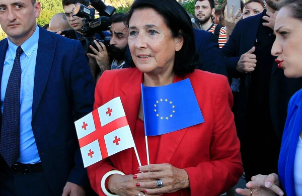 Gürcüstan prezidenti  Rusiya əleyhinə mitinq təşkil edir