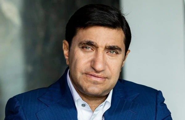 Milyarder Qod Nisanov Azərbaycanda - Səfərin səbəbi... - FOTO