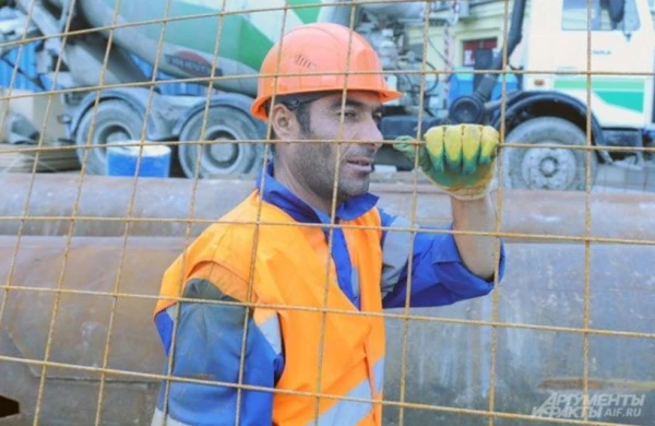 Rusiya xarici vətəndaşları deportasiya edir