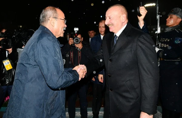 Prezident bu ölkəyə səfərə getdi