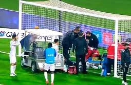 DƏHŞƏT! Futbolçu oyunda öldü - 18+VİDEO