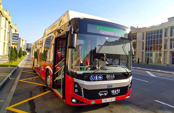 Mehman avtobusda qəfil öldü  —  Bakıda faciə