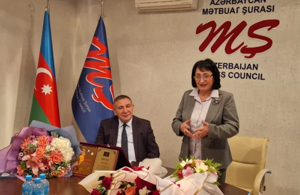 Mətbuat Şurasında jurnalist Aida Eyvazovanın 60 illik yubileyi qeyd edilib