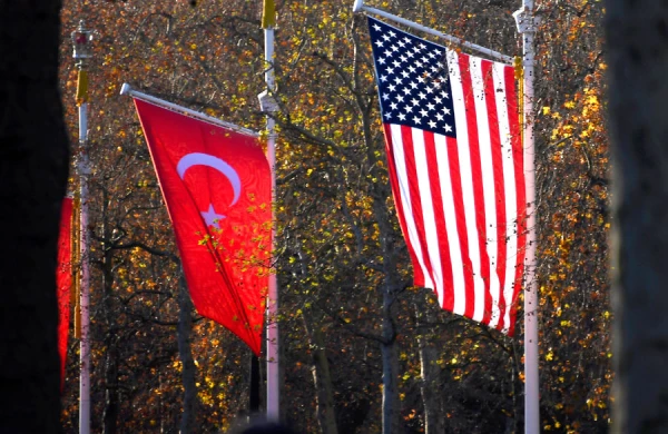 Türkiyə Rusiya ilə ticarətlə bağlı ABŞ-dan təhdidlər aldığını bildirib