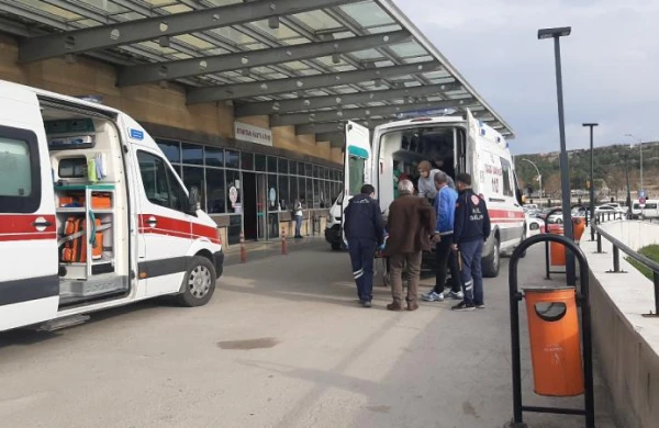Şagirdlər qəzaya düşdü