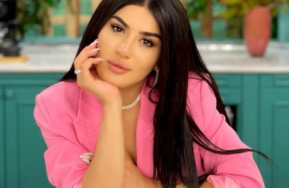 Müğənni Nəfəsin maşınından pul oğurlayana hökm oxundu