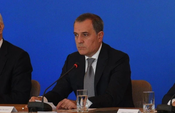 Ceyhun Bayramov Rusiyaya getdi