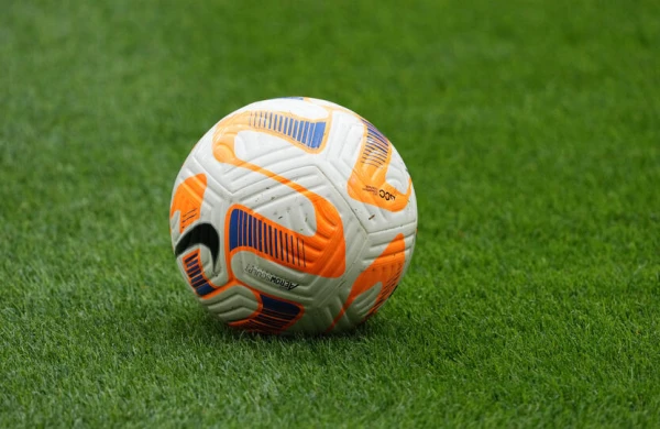 Gənc futbolçu oyunda öldü