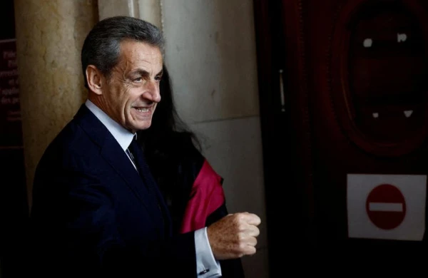 Sarkozi Ukraynanı NATO-ya daxil etməməyə çağırıb
