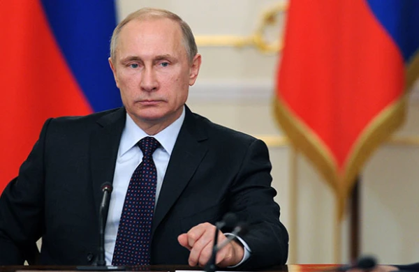 Putin prezidentliyə namizədliyi barədə seçki komissiyasına məlumat göndərib