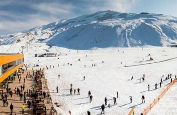 Azərbaycanda qış turizm mövsümünə start verildi