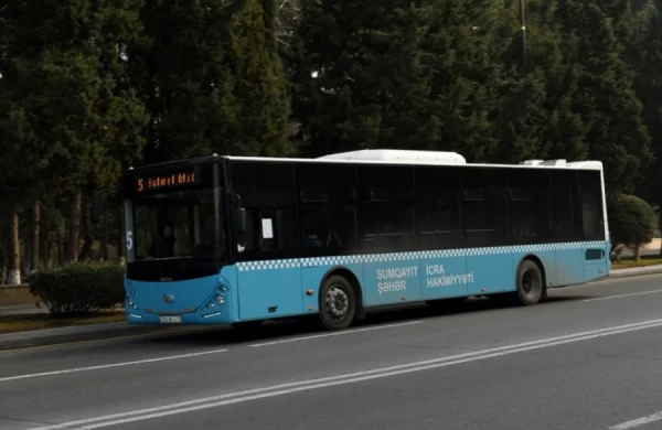 Azərbaycanda sərnişinlər DƏHŞƏT YAŞADI - Avtobus hərəkətdə olarkən... - FOTO