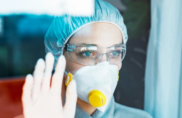 COVID-in yeni ştammı yayılır — Qapanma ola bilər? 