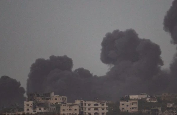 İsrail xəstəxananın yaxınlığında bombalandı: 18 ölü var