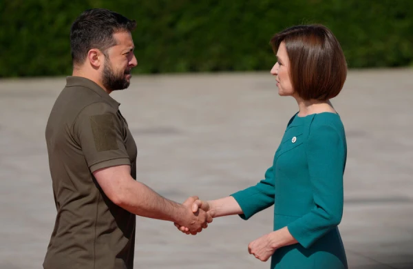 Moldova prezidenti Ukraynanın hava hücumundan müdafiəsini gücləndirməyə çağırıb