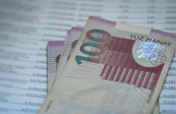 İşçi axtarılır: Maaş 2500 manat 