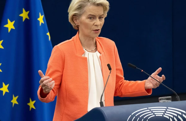 Ursula Fon der Lyayen Rusiyaya ÇAĞIRIŞ etdi