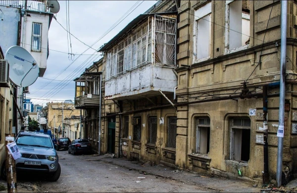 Cəsədi dənizə atılan və Bakıda adına küçə olan adam kimdir?   —   MARAQLI  TARİX