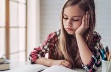 “Uşaq məktəbə getmək istəmirsə, günah valideynlərdədir” – Psixoloq