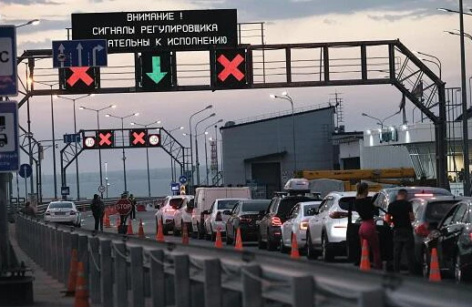Krım körpüsünü keçənlərə xəbərdarlıq&nbsp;