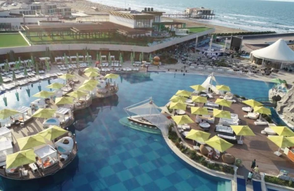 “Dalga Beach”in işçiləri 5 aydır maaşlarını ala bilmirlər - Video&nbsp;