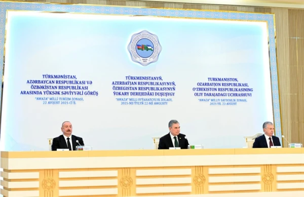 Azərbaycan, Türkmənistan və Özbəkistan arasında dörd sənəd imzalanıb