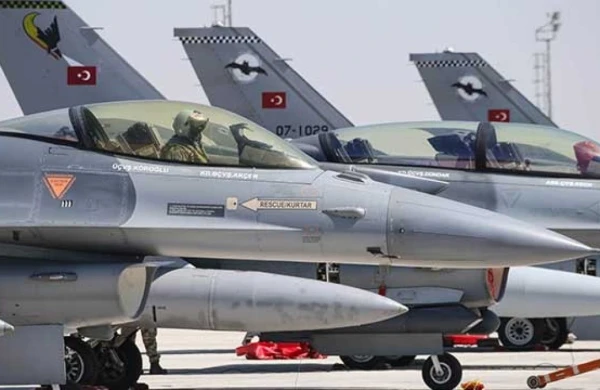 Türk F-16-ları Yunanıstan səmasını pozub?