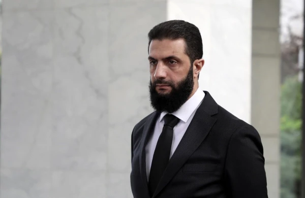 Suriya prezidenti qardaşını işdən çıxardı