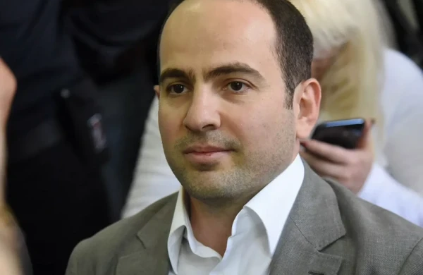 Köçəryanın oğlu Baş Prokurorluğa qarşı iddia qaldırıb