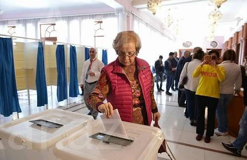 Ramiz Mehdiyevin arvadı ilə bağlı hərəkətə keçildi