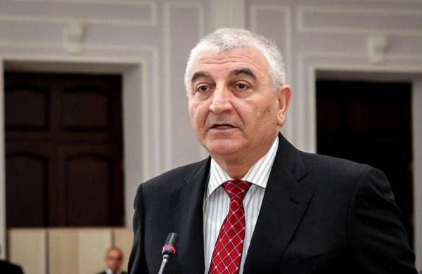 Məzahir Pənahovun oğlu keçmiş həyat yoldaşına bu əmlakları qaytaracaq - SİYAHI&nbsp;