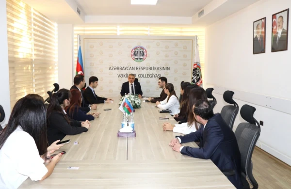 Anar Bağırov işə yeni qəbul edilən vəkil köməkçiləri ilə görüşüb&nbsp;