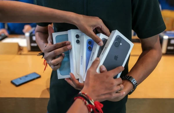 Hindistan vətəndaşlarına Rusiyaya iPhone tədarükü qadağan edilib