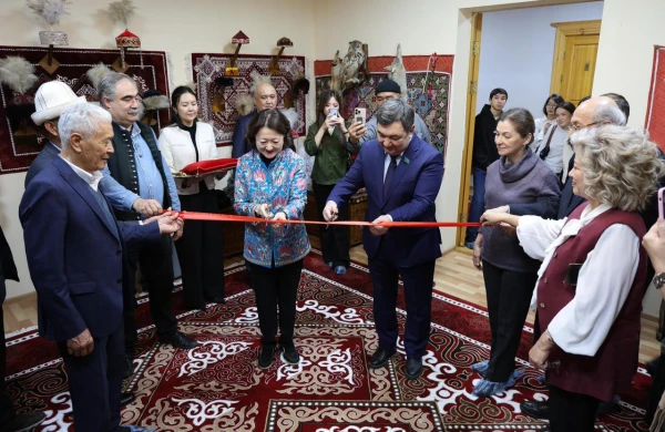 ASTANADA TÜRK DÜNYASININ İNCƏSƏNƏT MUZEYİ AÇILIB    