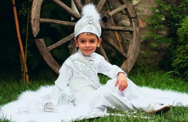 Sünnət bu yaşlarda olmalıdır - Həkimdən AÇIQLAMA&nbsp;