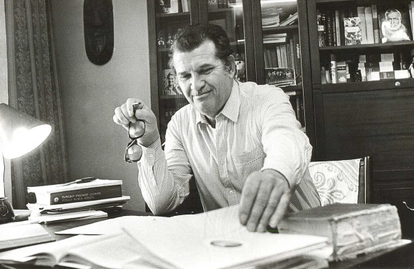 Onun yaşı niyə saxtalaşdırılıb? – Ziya Bünyadov haqda dəhşətli faktlar +VİDEO