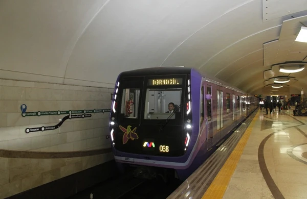 Metroda nə baş verib?