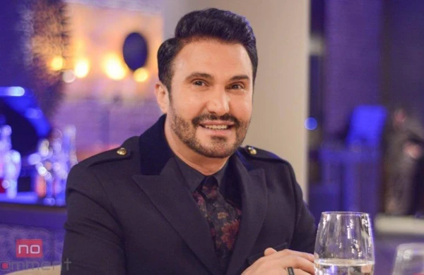 Nadir Qafarzadə xanımını paylaşdı:Qucağında da yeni doğulmuş nəvəsi